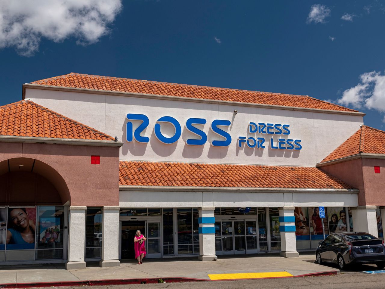 A Ross store in San Pablo, California, US, on Tuesday, May 10, 2022. Ross Stores Inc. is scheduled to release earnings figures on May 18. Photographer: David Paul Morris/Bloomberg