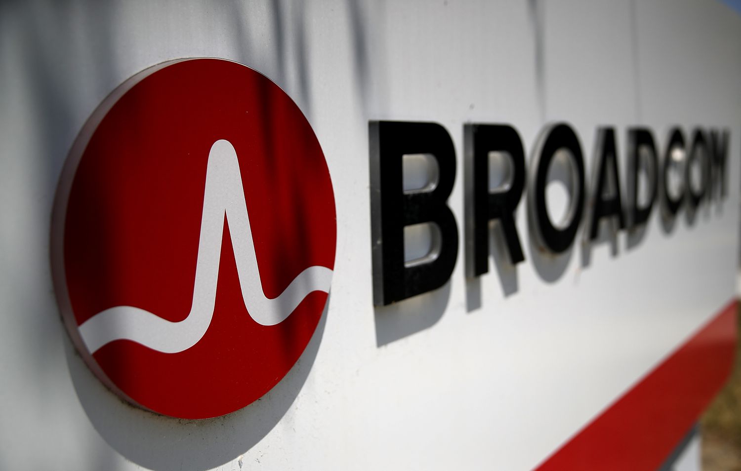 Broadcom Exceeds Revenue Projections in Q3 and Provides Optimistic Q4 Outlook Amid AI-Driven Demand