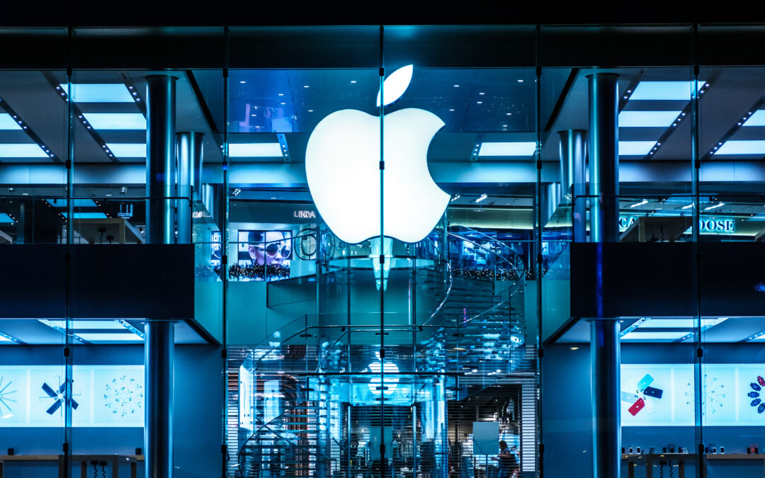 Trump threatens Apple (NASDAQ: AAPL)