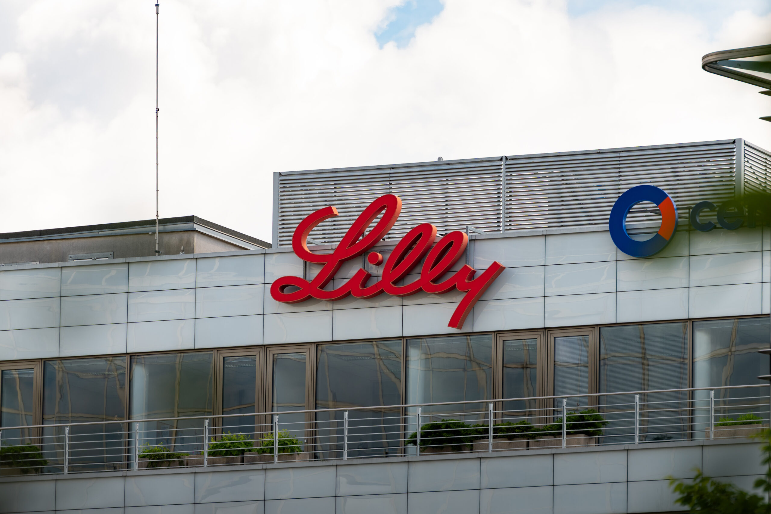 Eli Lilly’s (NYSE: LLY) Alzheimer’s drug Kisunla gets positive news