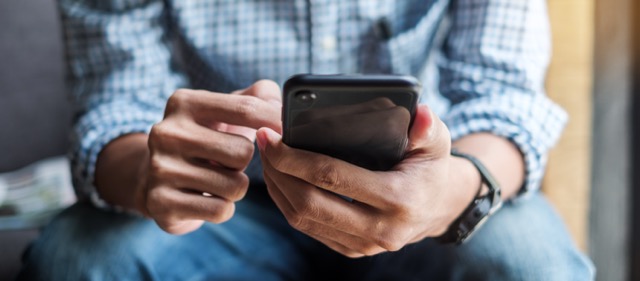 Slow demand, Global smartphone shipments drop 20% in third quarter